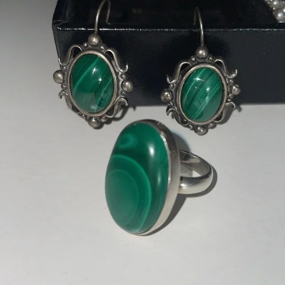 925 rare vintage malachite earrings with matching ring size 7 - Picture 2 of 4